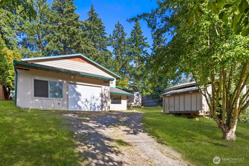 Photo of 16468 Thorpe Road NE, Poulsbo, WA 98370 (MLS # 2542550)