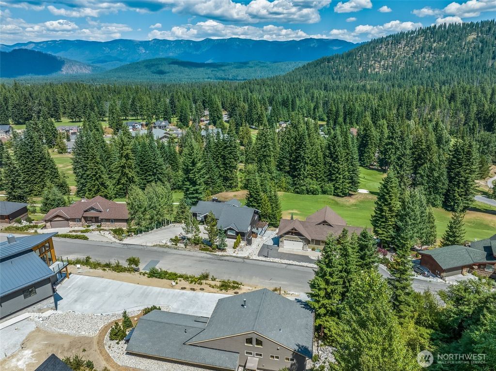 Photo of 20673 Miracle Mile Lk, Leavenworth, WA 98826 (MLS # 2517851)