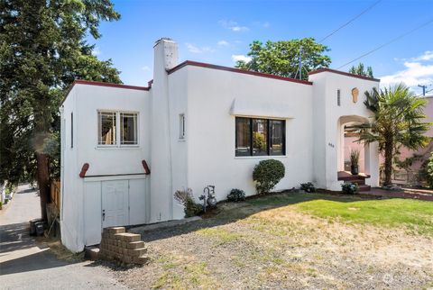 A home in Bremerton