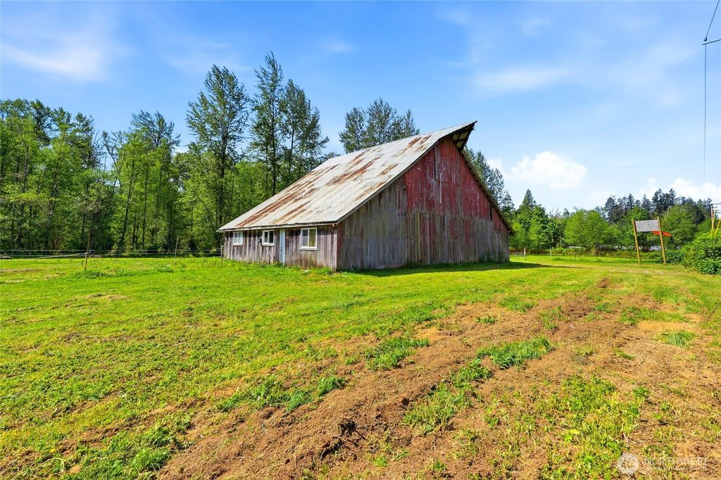 Photo of 21716 SR 530 NE, Arlington, WA 98223 (MLS # 2519228)