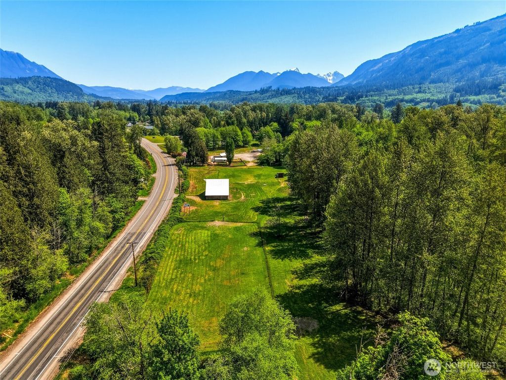 Photo of 21716 SR 530 NE, Arlington, WA 98223 (MLS # 2519228)