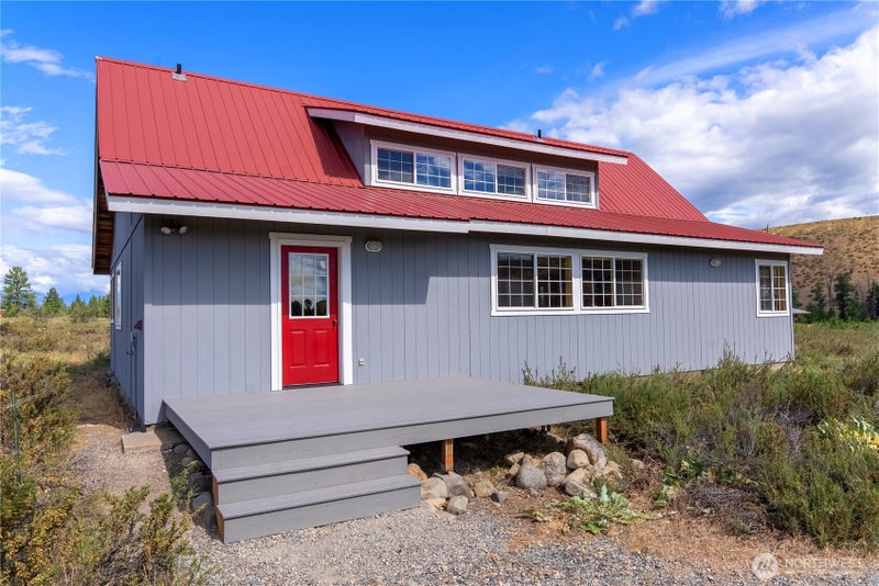 7 Arrowhead Road