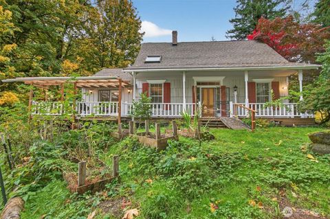 1015 Hazel Dell Road Castle Rock WA 98611