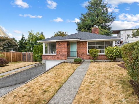 Photo of 8033 Corliss Avenue N, Seattle, WA 98103 (MLS # 2279803)