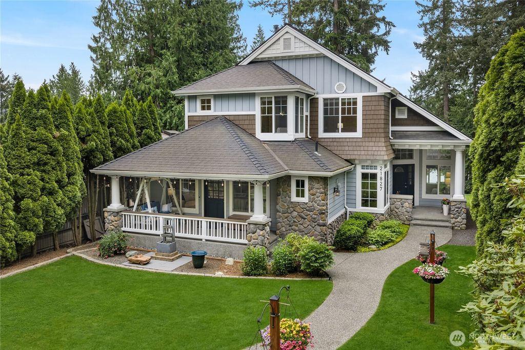 Photo of 21827 SE 20th Street, Sammamish, WA 98075 (MLS # 2509042)