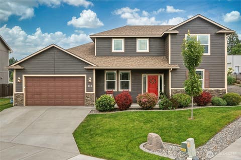 Photo of 119 Chapelwood Avenue, Walla Walla, WA 99362 (MLS # 2556361)