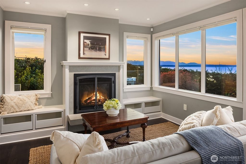 Photo of 4594 W Cramer Street, Seattle, WA 98199 (MLS # 2363121)