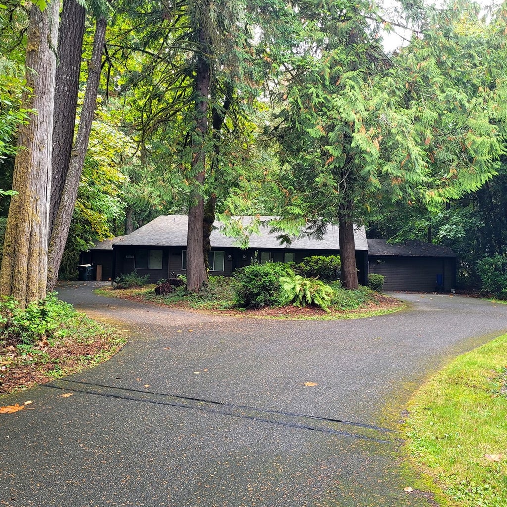 Photo of 4305 Quail Run Loop NW #A&amp;B, Olympia, WA 98502 (MLS # 2599333)