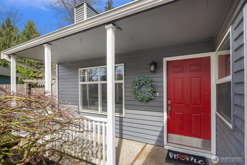 Photo of 22301 19th Avenue SE, Bothell, WA 98021 (MLS # 2349288)