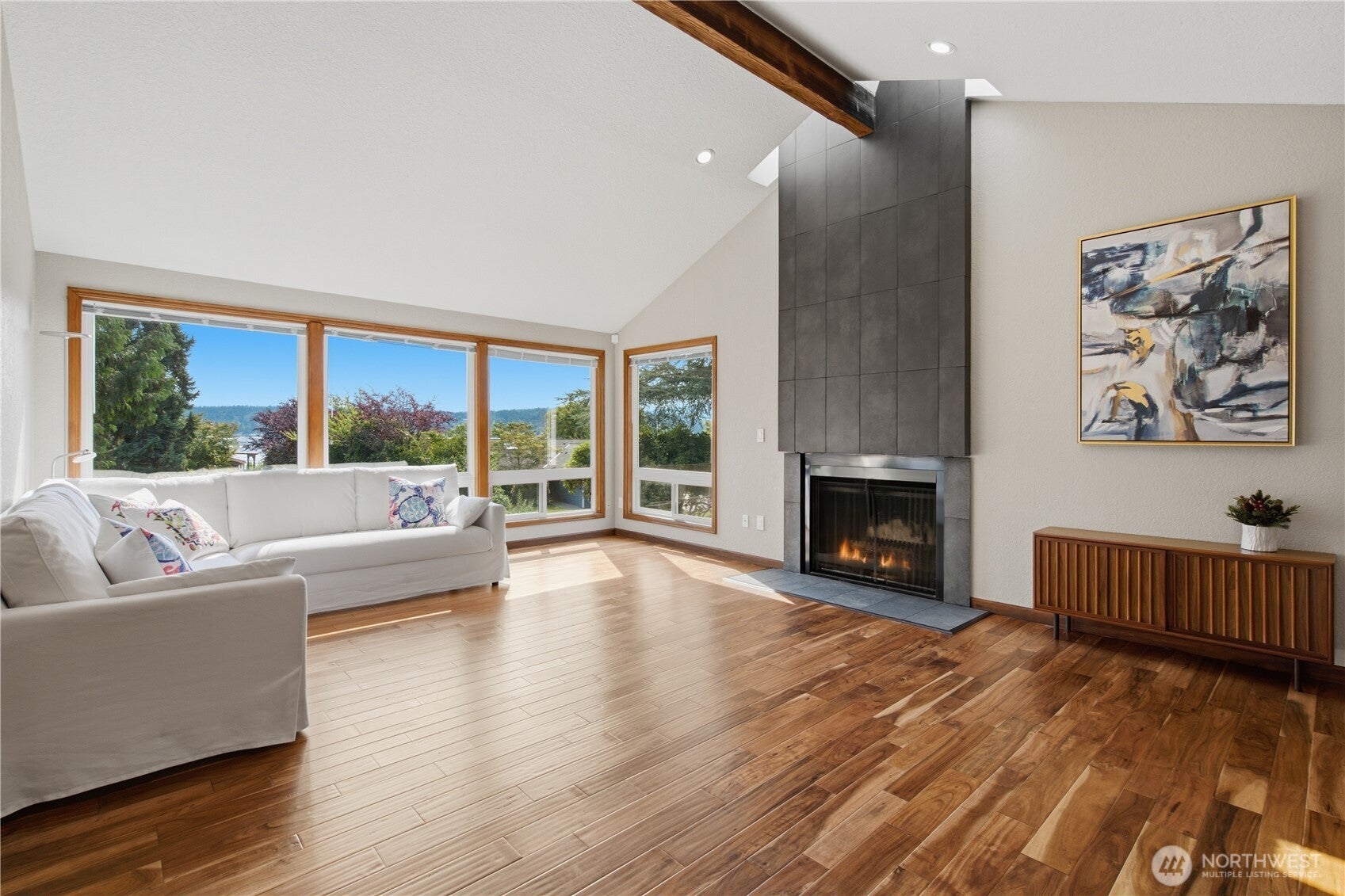 242 W Lake Sammamish Parkway SE