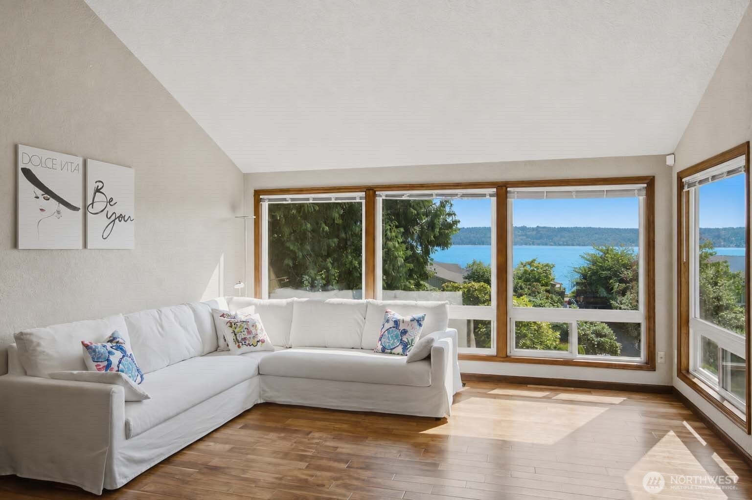242 W Lake Sammamish Parkway SE