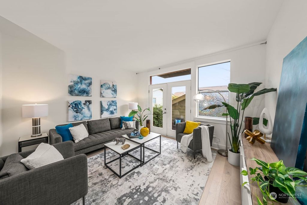 Photo of 4404 28th Avenue S, Seattle, WA 98108 (MLS # 2191591)