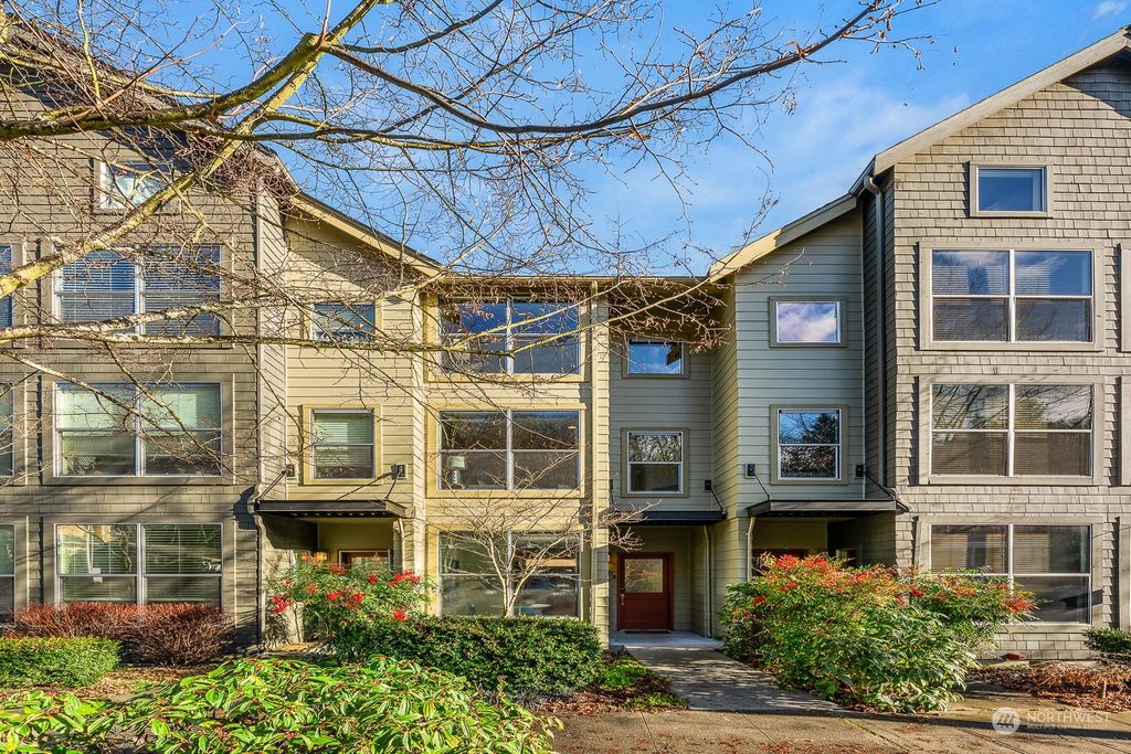 Photo of 4404 28th Avenue S, Seattle, WA 98108 (MLS # 2191591)