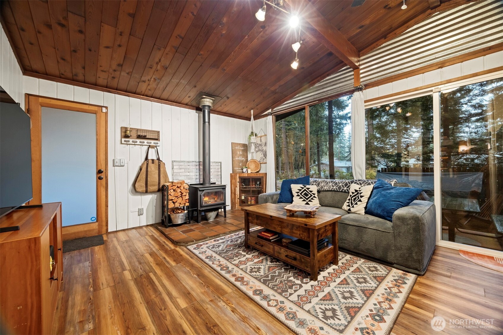 3026 Ridgeview Drive