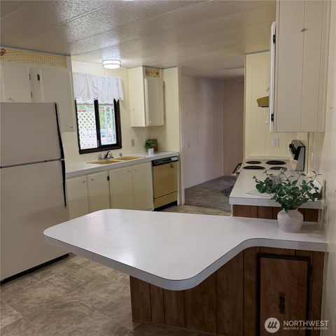 Photo of 920 Maple Lane #11, Sedro Woolley, WA 98284 (MLS # 2422118)