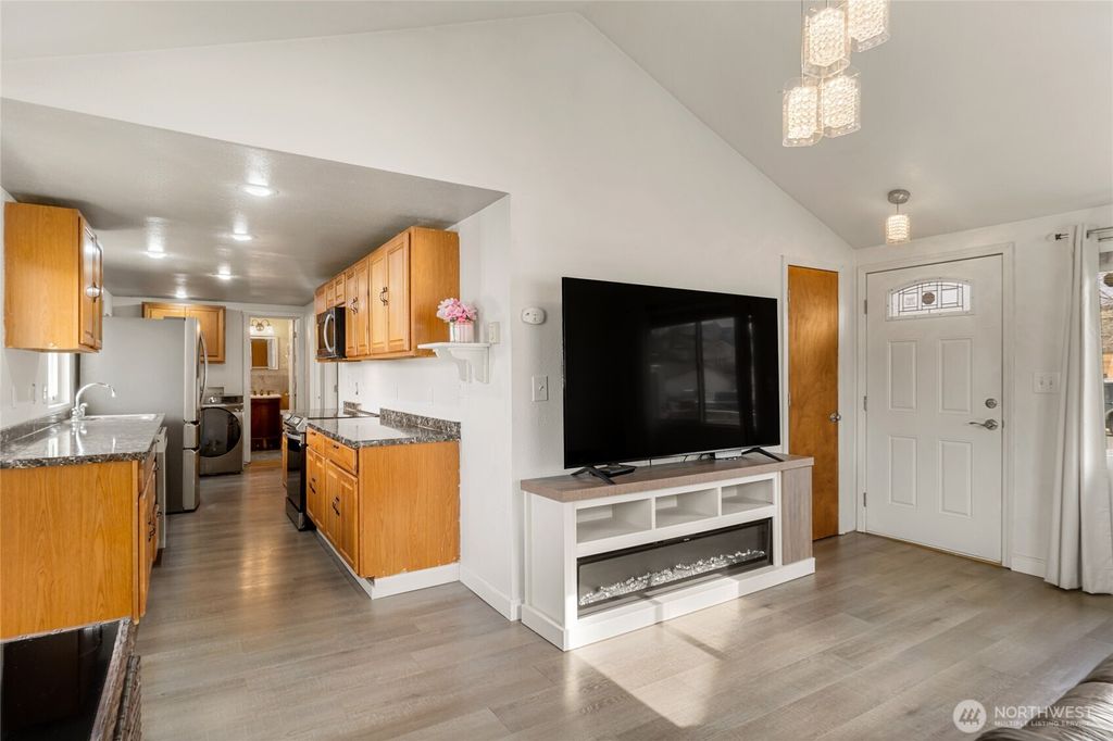 Photo of 1211 Cottage Street SE, Ephrata, WA 98823 (MLS # 2479828)