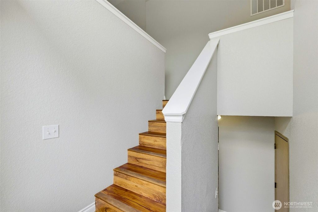 Photo of 15025 105th Avenue SE, Yelm, WA 98597 (MLS # 2529091)