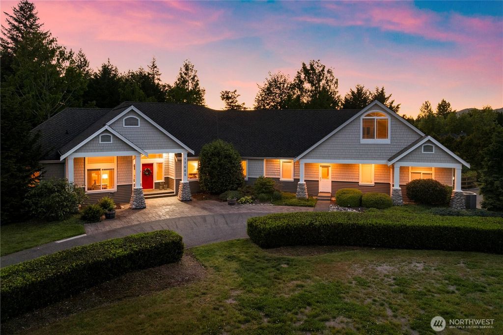 Photo of 17605 244th Avenue SE, Maple Valley, WA 98038 (MLS # 2359807)