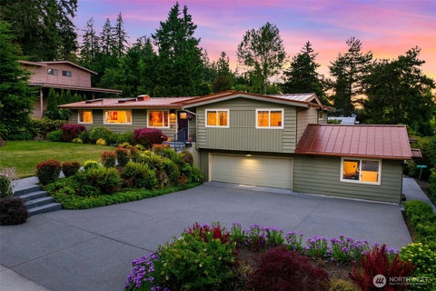 Photo of 15734 SE 26th Street, Bellevue, WA 98008 (MLS # 2569130)