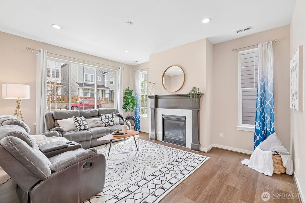 Photo of 14125 271st Place NE, Duvall, WA 98019 (MLS # 2507055)