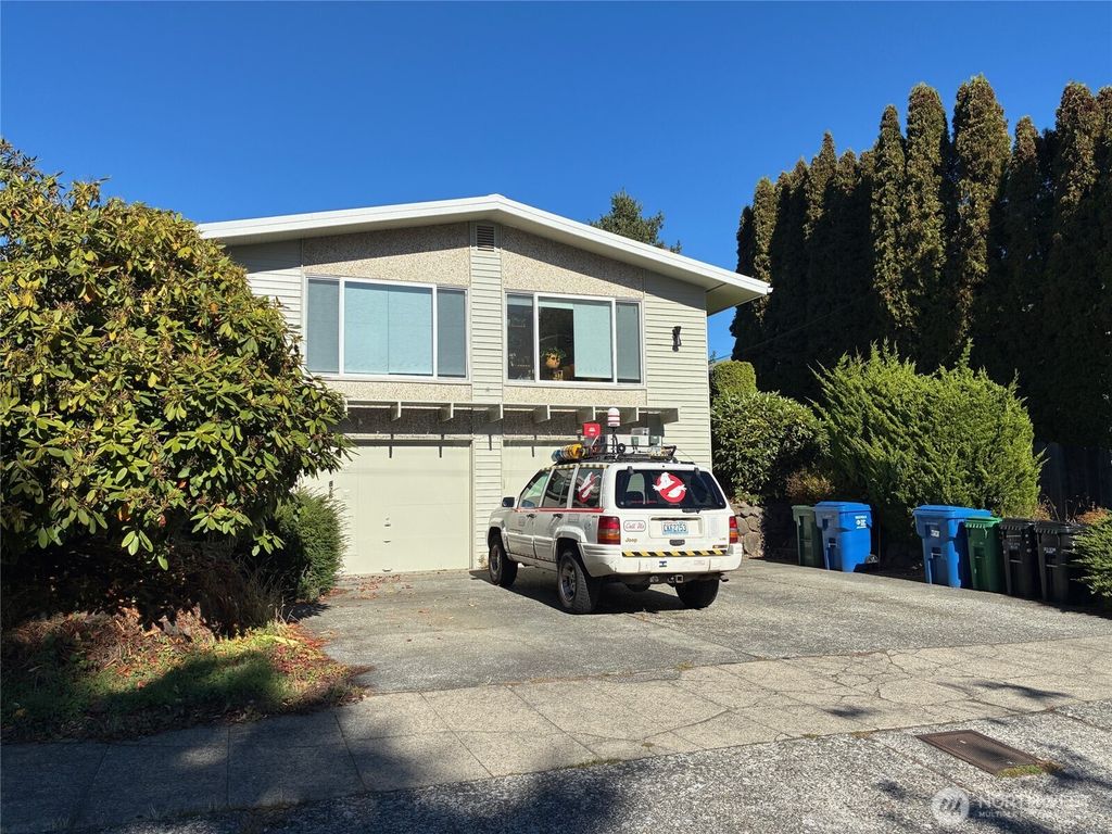 Photo of 824 NW 64th Street, Seattle, WA 98107 (MLS # 2459846)