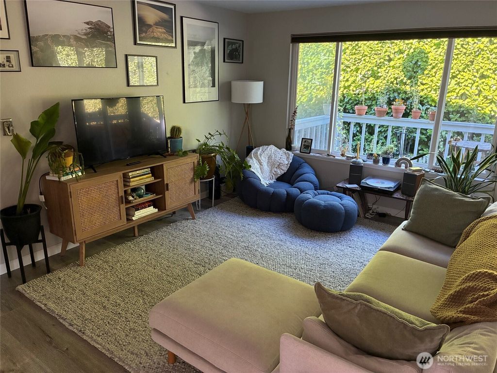 Photo of 824 NW 64th Street, Seattle, WA 98107 (MLS # 2459846)