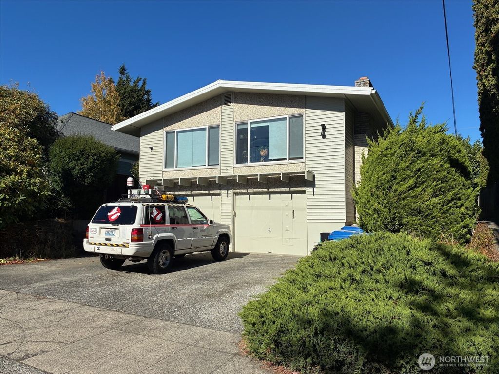 Photo of 824 NW 64th Street, Seattle, WA 98107 (MLS # 2459846)