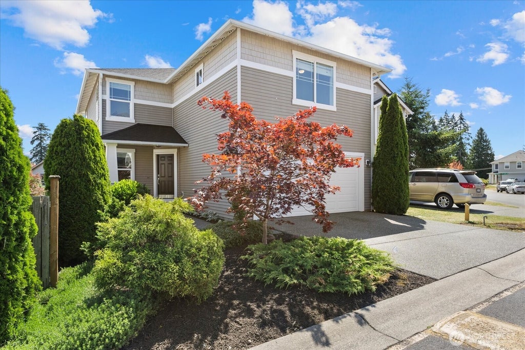 Photo of 14625 33rd Place W, Lynnwood, WA 98087 (MLS # 2547101)