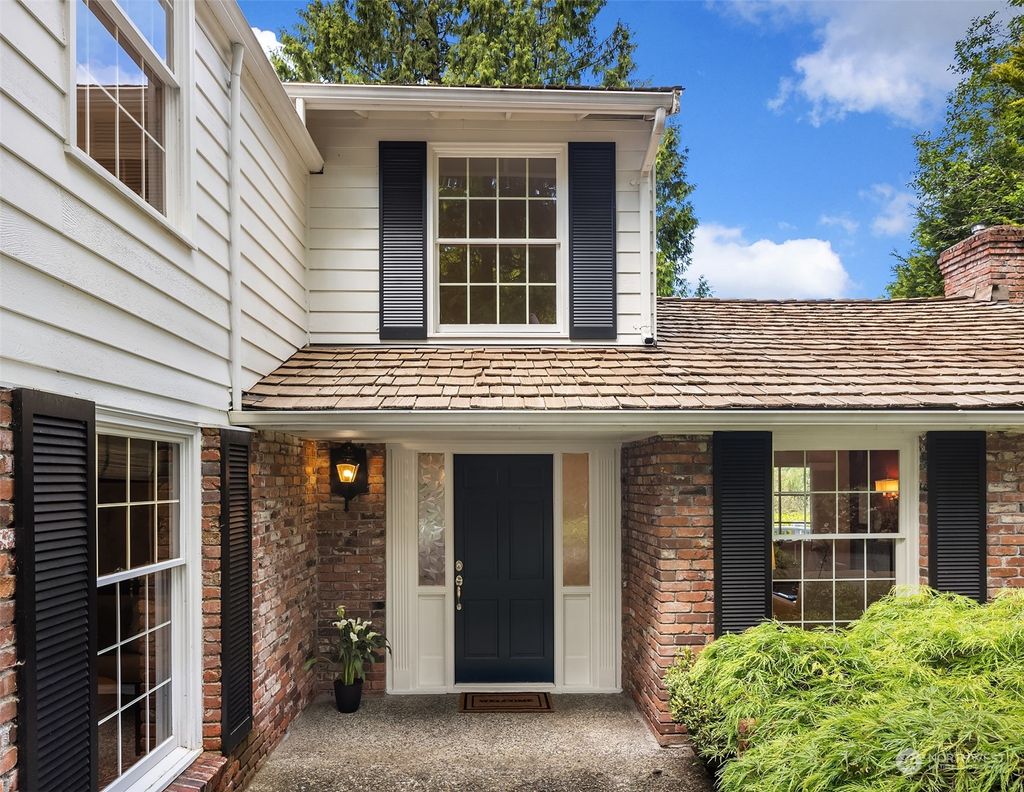 Photo of 6701 W Mercer Way, Mercer Island, WA 98040 (MLS # 2233743)