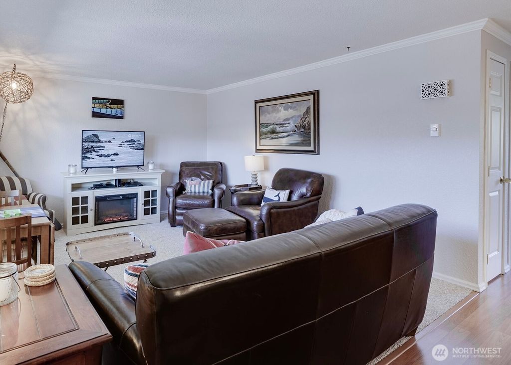 Photo of 1420 48th St #B10, Long Beach, WA 98631 (MLS # 2469076)