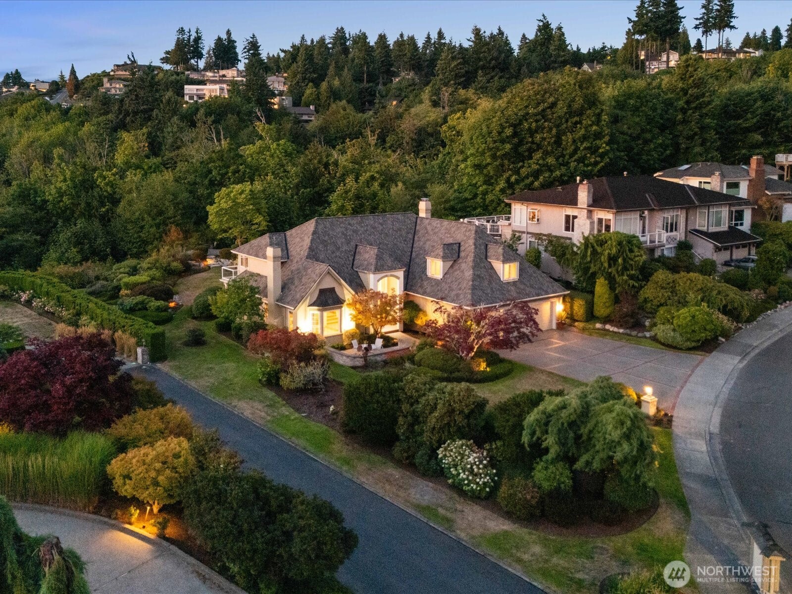 9804 Marine View Drive