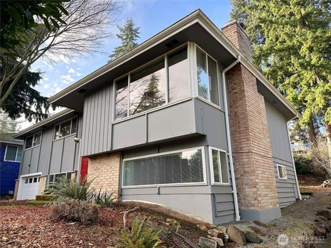 Photo of 10023 38th Avenue NE, Seattle, WA 98125 (MLS # 2492116)