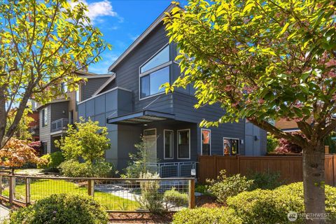 Photo of 15822 13th Avenue W, Lynnwood, WA 98087 (MLS # 2520111)