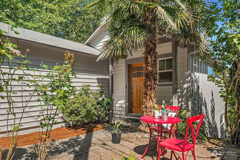 Photo of 2454 SW Webster Street, Seattle, WA 98106 (MLS # 2271294)