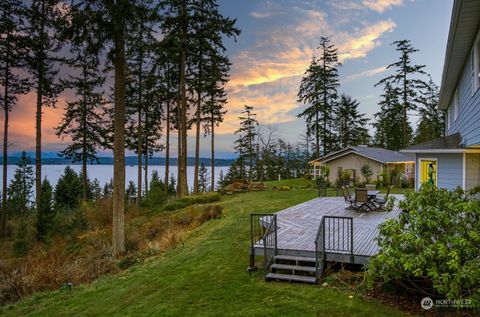 A home in Oak Harbor