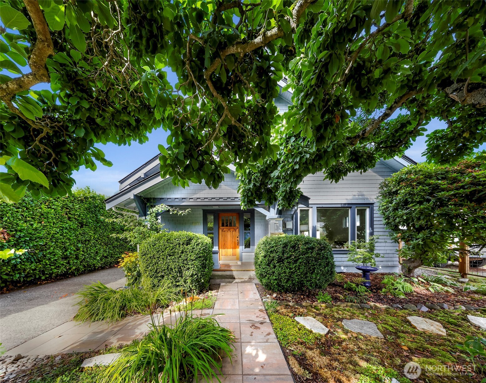 2211 Dean Avenue