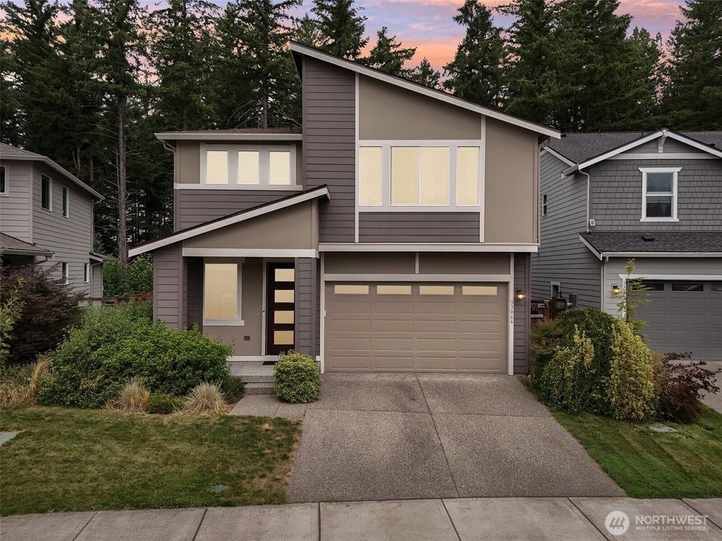 Photo of 33066 SE Stevens St St, Black Diamond, WA 98010 (MLS # 2370527)