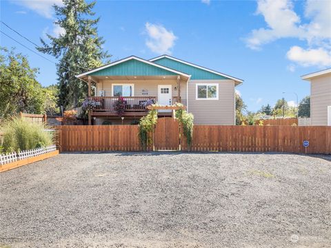 A home in Chehalis