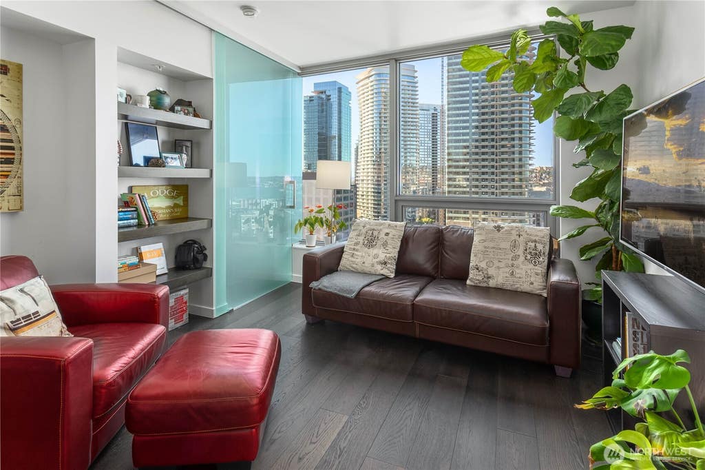 Photo of 1808 Minor Avenue #1607, Seattle, WA 98101 (MLS # 2559986)