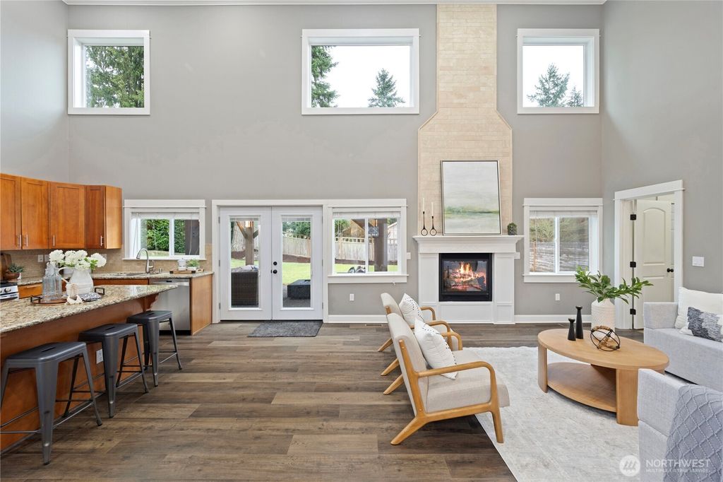 Photo of 12411 NE 108th Place, Kirkland, WA 98033 (MLS # 2477665)