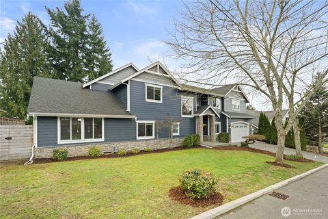 Photo of 12411 NE 108th Place, Kirkland, WA 98033 (MLS # 2477665)
