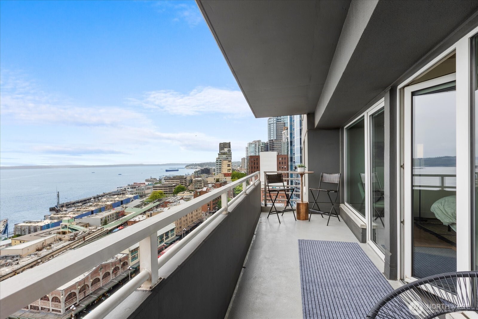 1415 2nd Avenue NE 1801