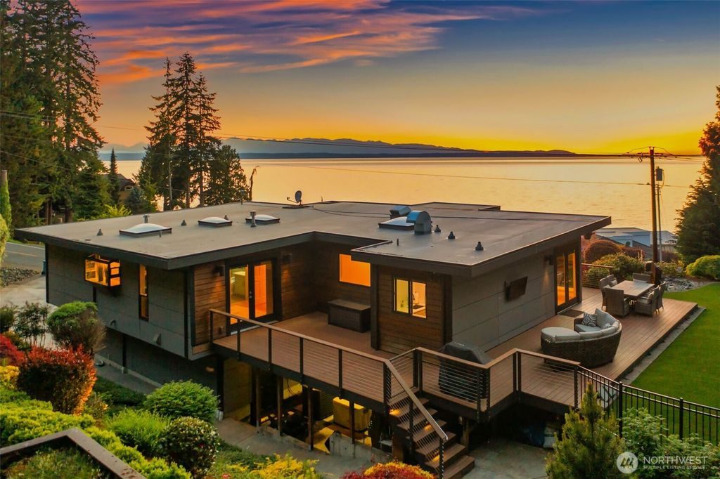 Photo of 16411 75th Place W, Edmonds, WA 98026 (MLS # 2371122)