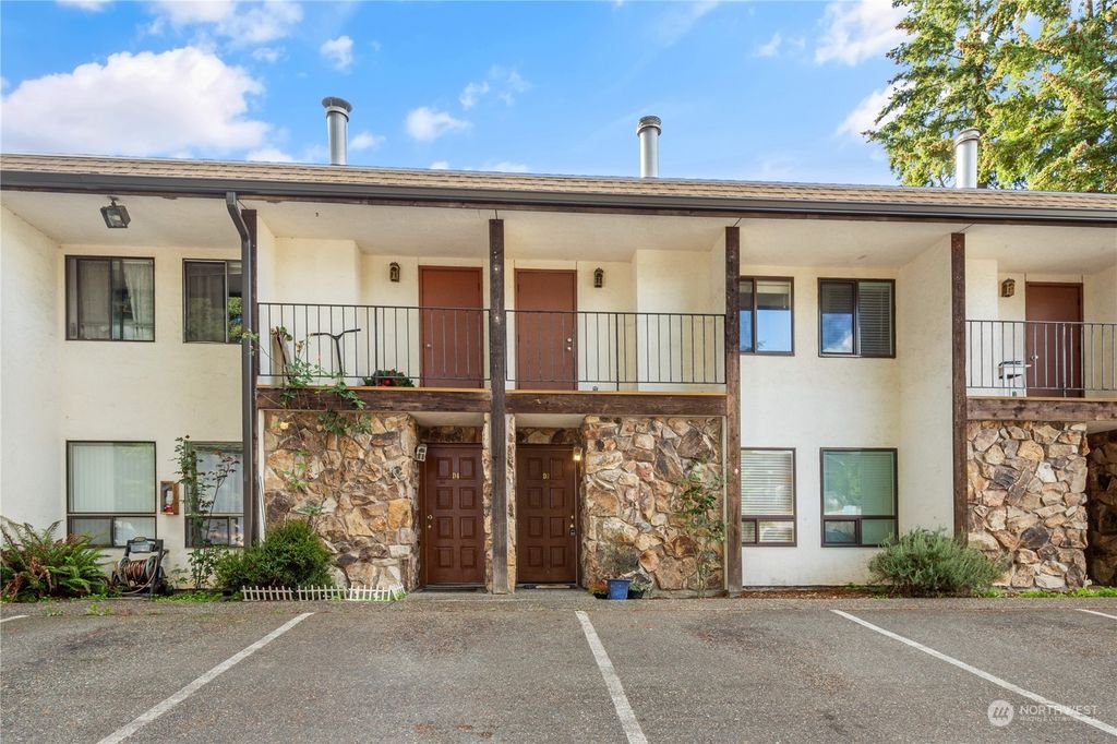 Photo of 7816 196th Street SW #D3, Edmonds, WA 98026 (MLS # 2300446)