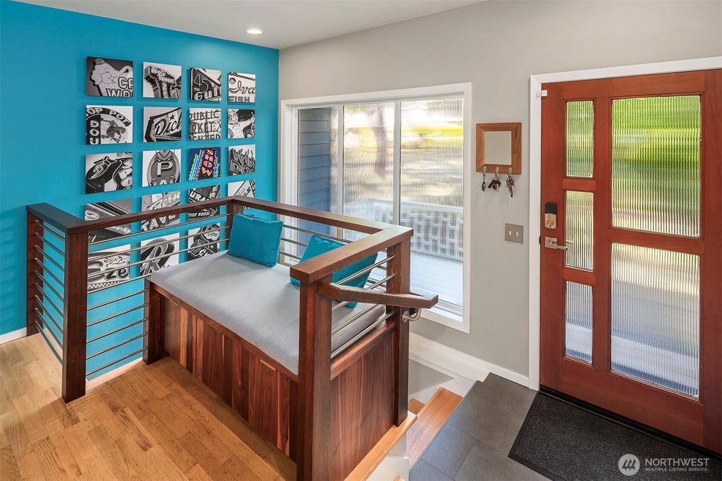 Photo of 529 NW 201st Place, Shoreline, WA 98177 (MLS # 2586449)
