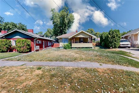 Photo of 511 Newell Street St, Walla Walla, WA 99362 (MLS # 2398996)
