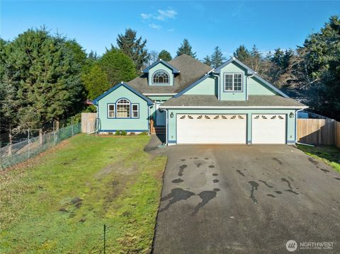 804 Scoter Court SE Ocean Shores WA 98569
