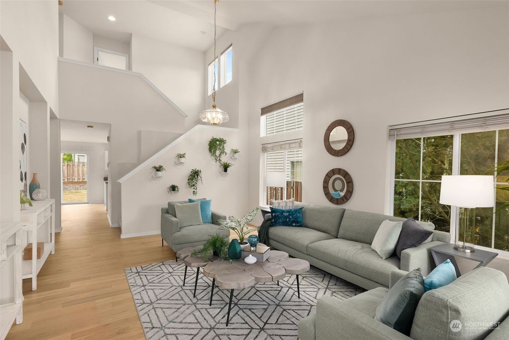 Photo of 24249 SE 10th Place, Sammamish, WA 98075 (MLS # 2136863)