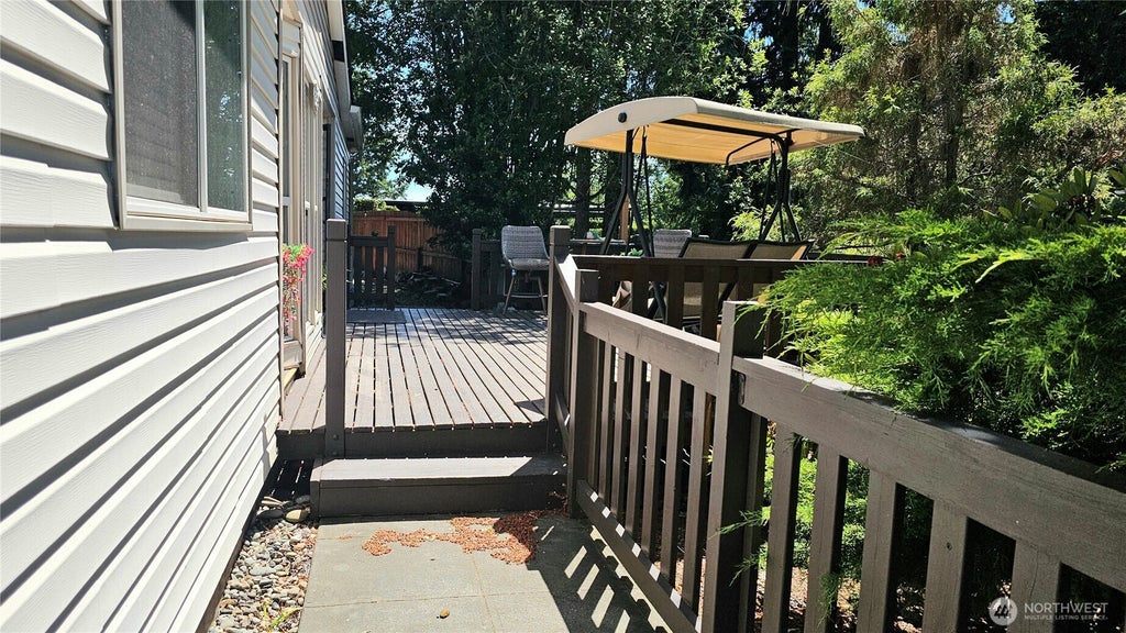 Photo of 2431 S 371st Street #20, Federal Way, WA 98003 (MLS # 2543524)