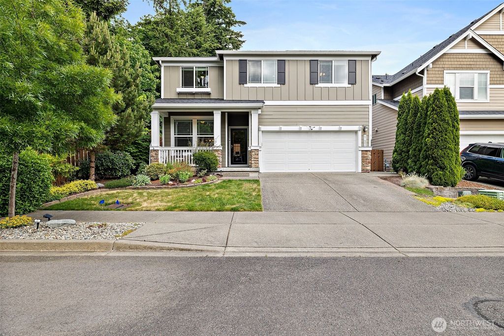 Photo of 27402 210th Avenue SE, Maple Valley, WA 98038 (MLS # 2388514)